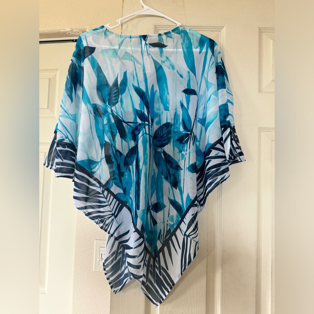 CHICO’S Chiffon Poncho